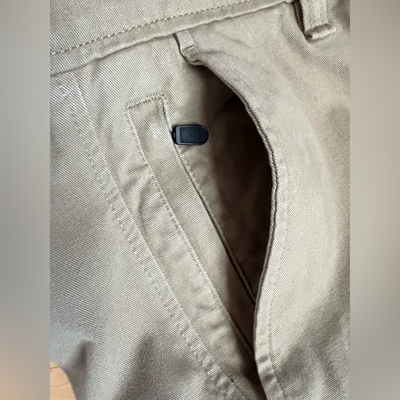 🐪33Wx30LUltimate Chinos | Slim Fit | Dockers Men's Beige / Tan / Khaki Pants - Picture 8 of 16